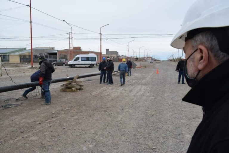 MAIMÓ VISITÓ EL INICIO DE LA OBRA DE REFUERZO DEL RAMAL DEL GAS EN PICO