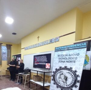 CHARLA SOBRE CIBERDELITOS Y PREVENCIÓN DIGITAL EN EL INSTITUTO MARCELO SPÍNOLA