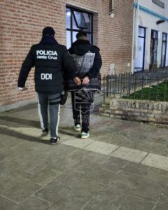 PICO TRUNCADO: DETIENEN A UN HOMBRE Y SECUESTRAN ELEMENTOS VINCULADOS A UN ROBO CALIFICADO