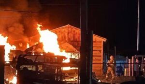 PUERTO SAN JULIÁN: INTERVENIMOS TRAS UN INCENDIO DE VIVIENDA QUE DEJÓ DOS VÍCTIMAS FATALES Y UN DETENIDO