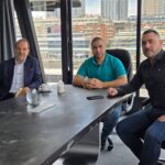 GÜENCHENEN ACORDÓ LA INCORPORACIÓN DE LOS DESPEDIDOS DE CREXELL Y LEVANTÓ EL PARO GENERAL