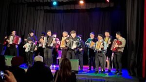 EL CINE TEATRO LÁZARO URDÍN SE LLENÓ DE MÚSICA Y CULTURA CON “ACORDEONES EN CONCIERTO”