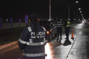 LA POLICÍA DESPLEGÓ UN AMPLIO OPERATIVO DE PREVENCIÓN Y CONTROLES EN TODA LA CIUDAD