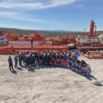 SIPGER RECORRIÓ EL YACIMIENTO AGUADA BANDERA, DONDE ESTE VIERNES ENTRARÁ EN OPERACIONES EL EQUIPO 52 DE VENVER.